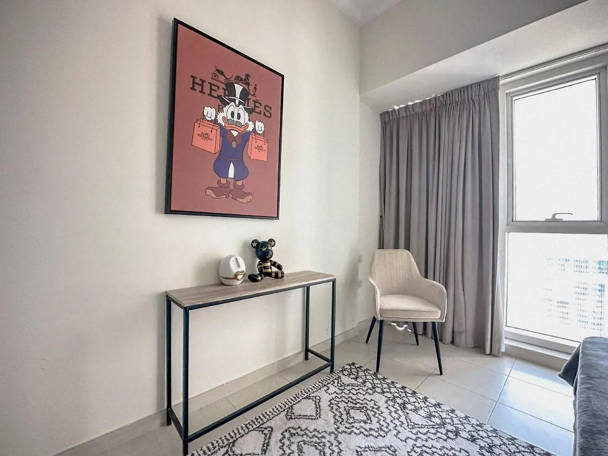 Apartment Stylish 1Br Apt With Canal Views Dubai