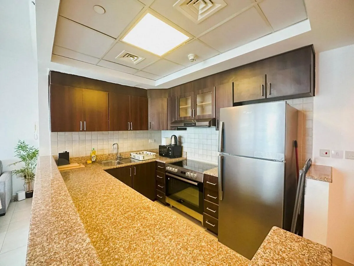 Stylish 1Br Apt With Canal Views Dubai