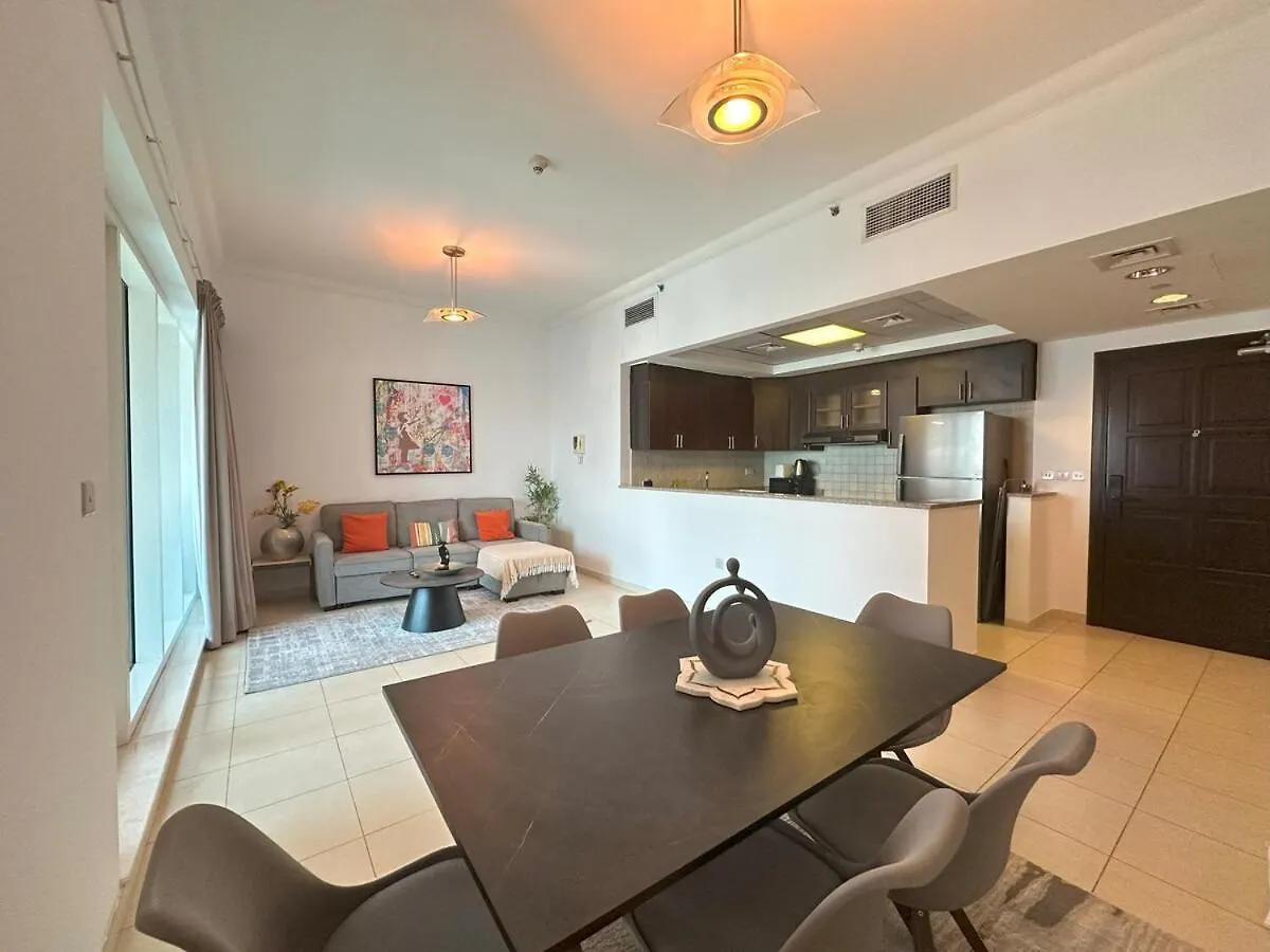 Stylish 1Br Apt With Canal Views Dubai