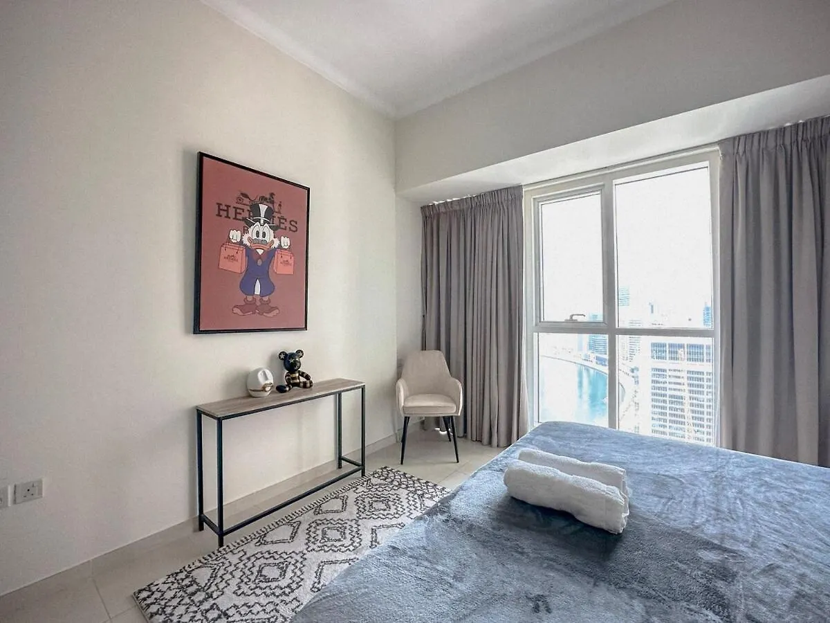 Stylish 1Br Apt With Canal Views Dubai